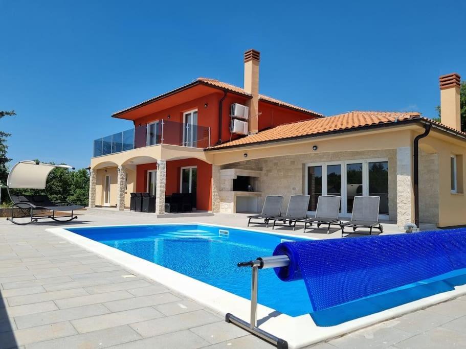 Villa Oasis - Pool Villa In Heart Of Istria Basici 外观 照片